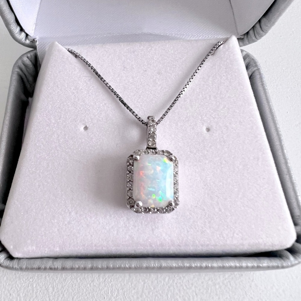 Opal necklace